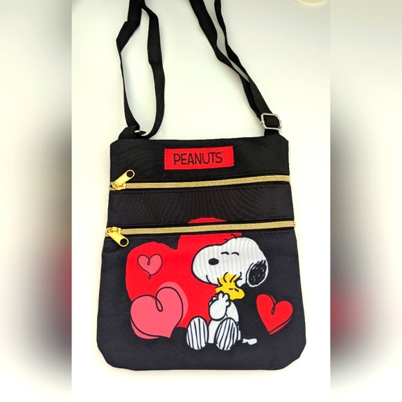 NWT Peanuts Snoopy Kids/Girls/Teens Crossbody Bag/Purse - Picture 8 of 15